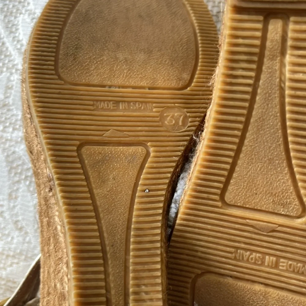 Gaimo Tan Taupe Suede Peep Toe Wedge Espadrilles Size 6.5/37‎